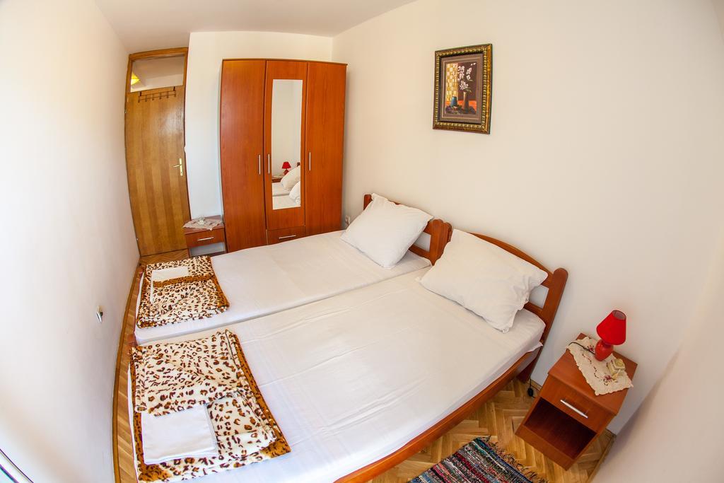 City Apartments Gosposhtina บุดวา ภายนอก รูปภาพ