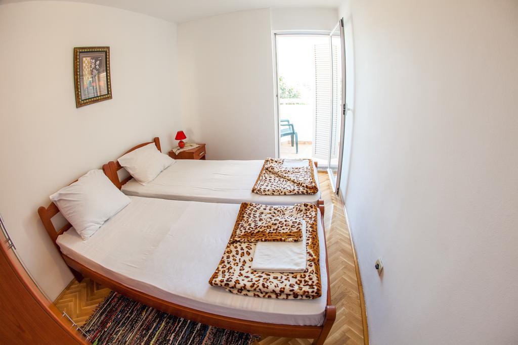 City Apartments Gosposhtina บุดวา ภายนอก รูปภาพ
