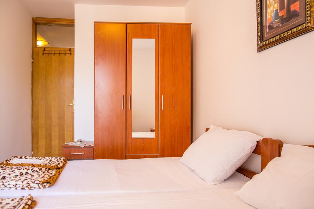 City Apartments Gosposhtina บุดวา ภายนอก รูปภาพ