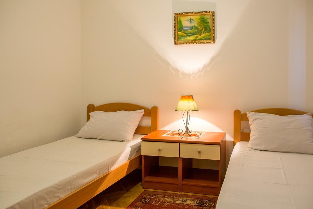 City Apartments Gosposhtina บุดวา ภายนอก รูปภาพ