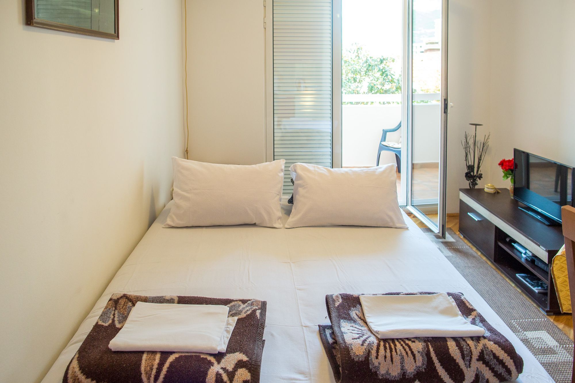 City Apartments Gosposhtina บุดวา ภายนอก รูปภาพ
